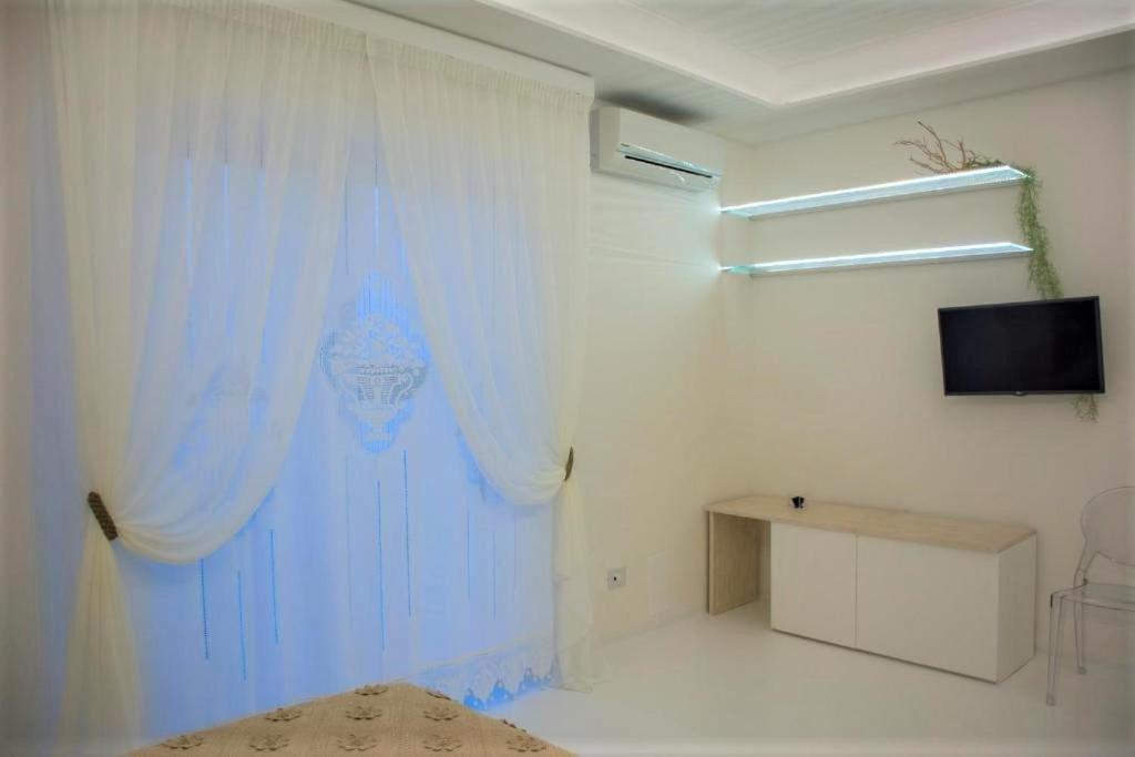 B&B Valentino Luxury Rooms By Salentolimit Порто Чезарео Екстериор снимка