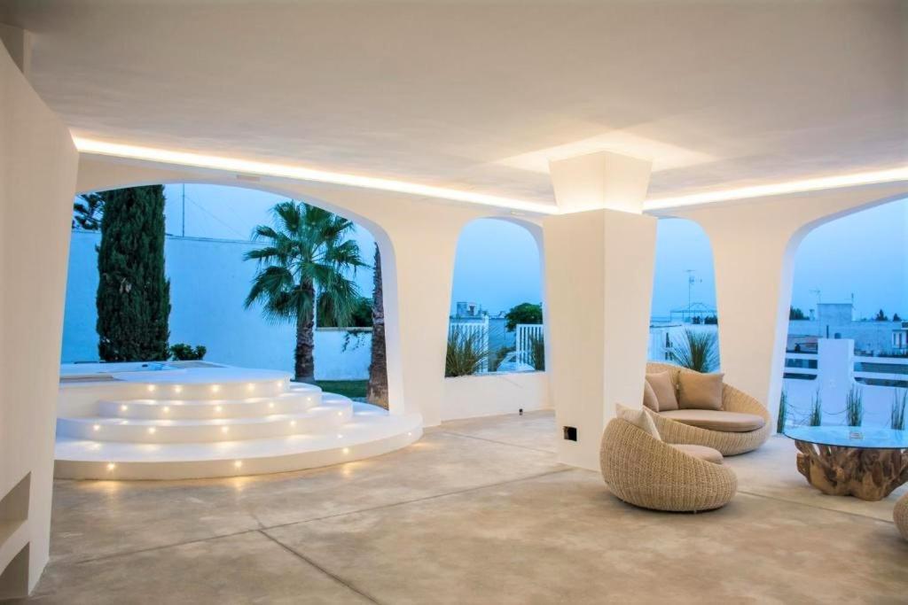 B&B Valentino Luxury Rooms By Salentolimit Порто Чезарео Екстериор снимка