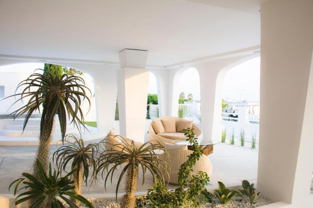 B&B Valentino Luxury Rooms By Salentolimit Порто Чезарео Екстериор снимка